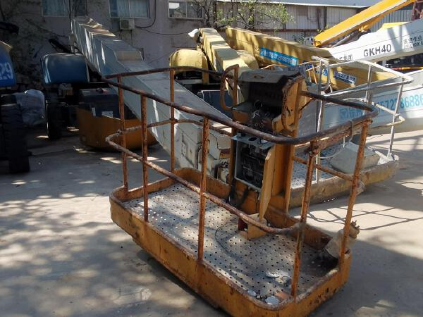 徐工GKS38直臂式高空作業平臺