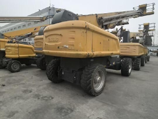 徐工GTBZ38S直臂式高空作業車