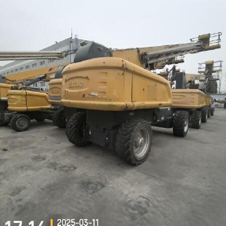 徐工GTBZ38S直臂式高空作业车