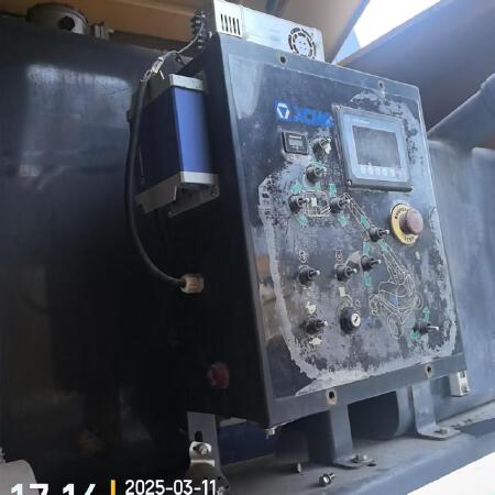 徐工GTBZ38S直臂式高空作业车