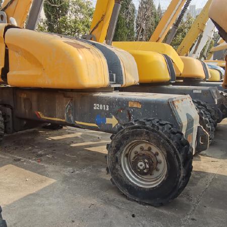 徐工GTBZ30S直臂式高空作业平台