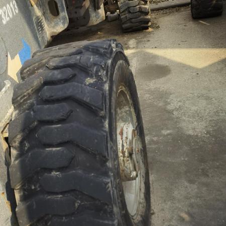 徐工GTBZ30S直臂式高空作业平台