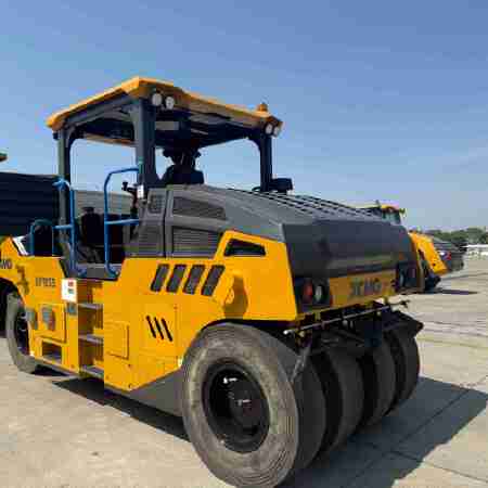 徐工XP165S轮胎压路机