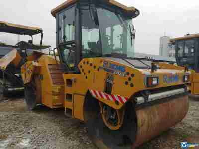 徐工XD133D雙鋼輪壓路機