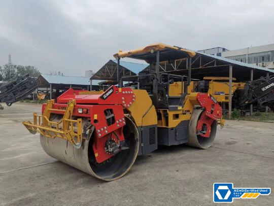 徐工XD133D雙鋼輪壓路機