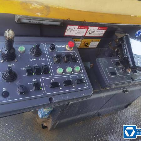 徐工XM200KII铣刨机