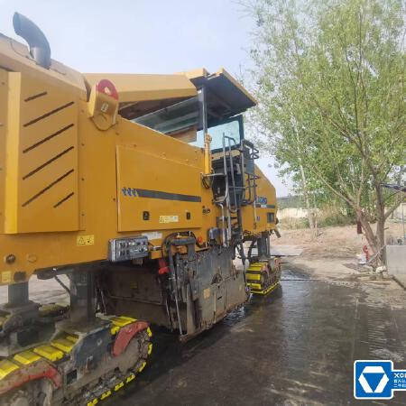 徐工XM200KII铣刨机