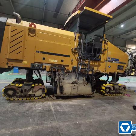 徐工XM200KII铣刨机