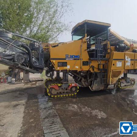 徐工XM200KII铣刨机