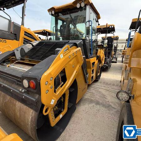 徐工XD105T双钢轮压路机