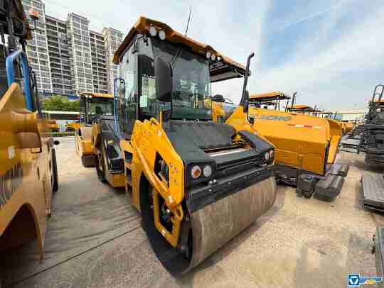徐工XD105T雙鋼輪壓路機