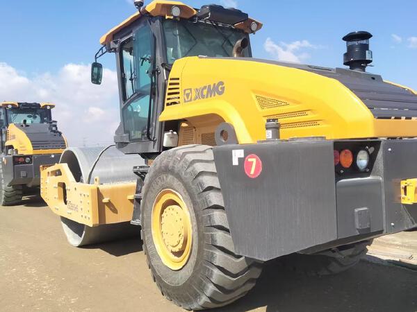 徐工XS265HSIV單鋼輪壓路機