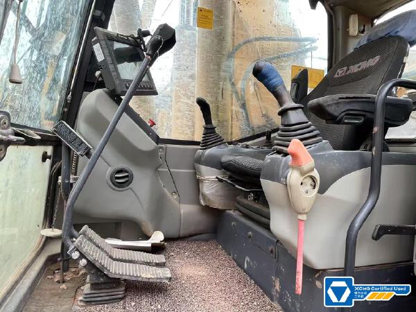 徐工XR220D旋挖鉆機(jī)