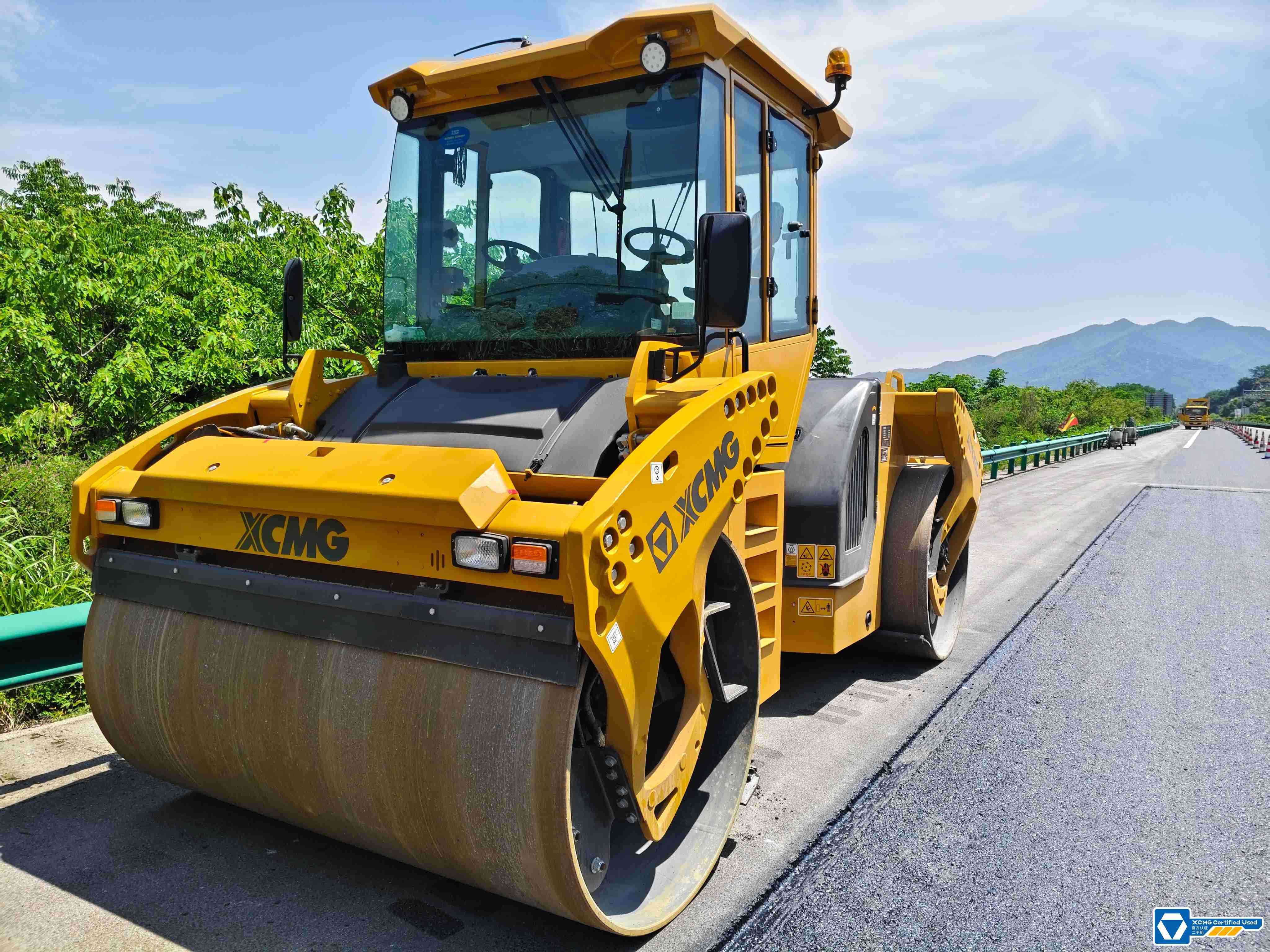 徐工XD133CIV雙鋼輪壓路機