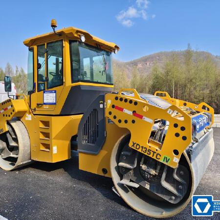 徐工XD135TCIV双钢轮压路机