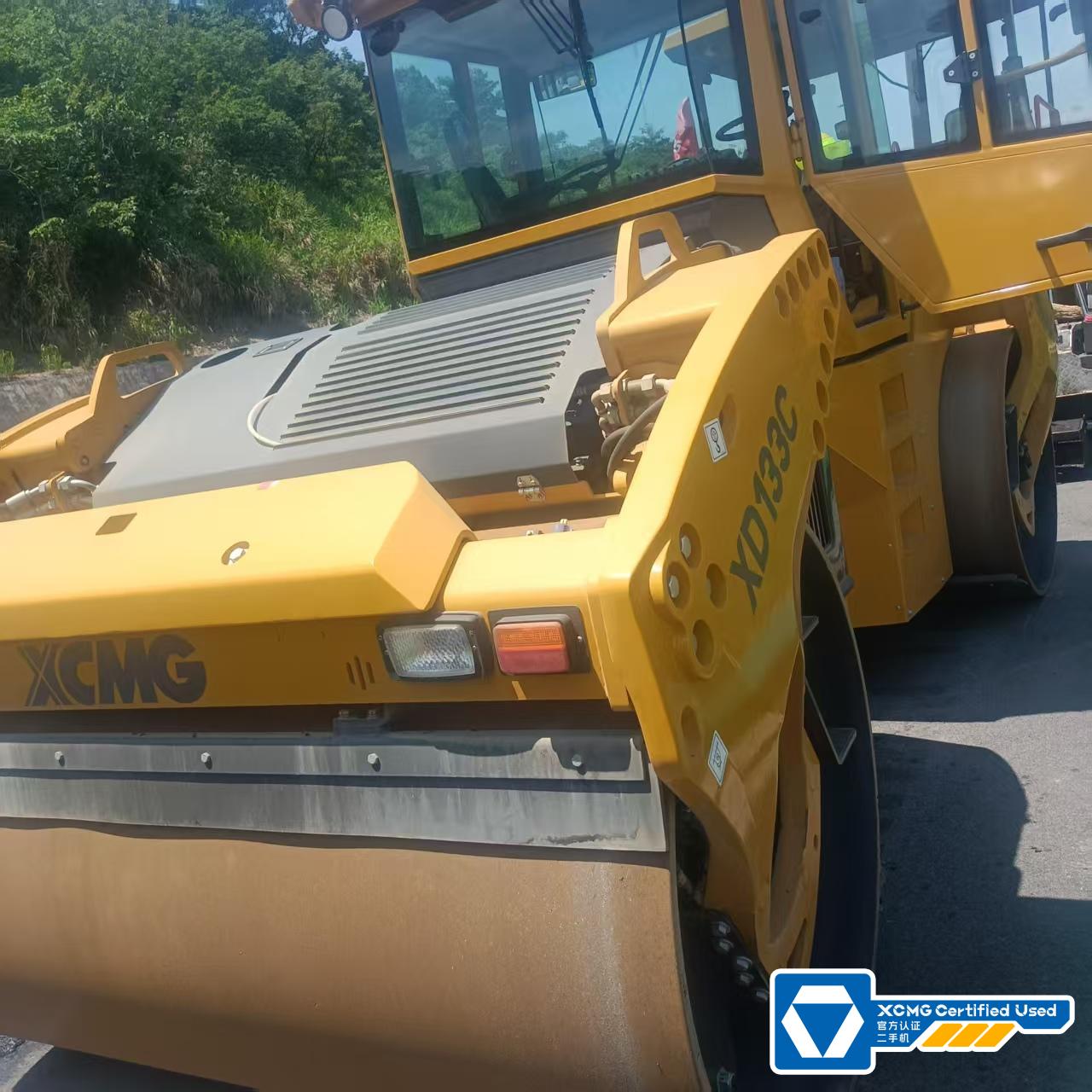 徐工XD133CIV雙鋼輪壓路機
