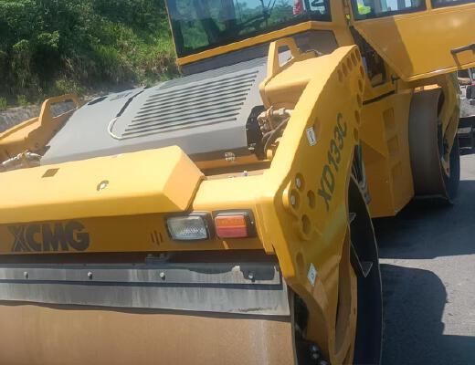 徐工XD133CIV双钢轮压路机