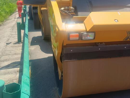 徐工XD133CIV雙鋼輪壓路機