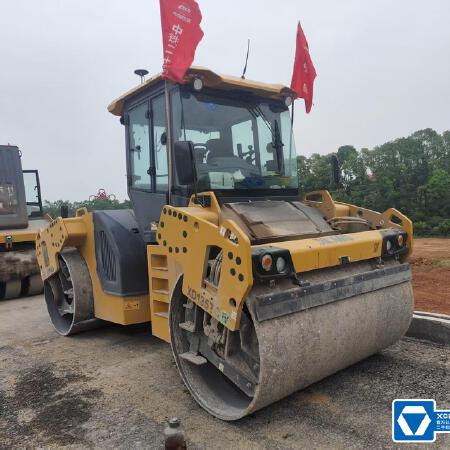 徐工XD135TCIV双钢轮压路机