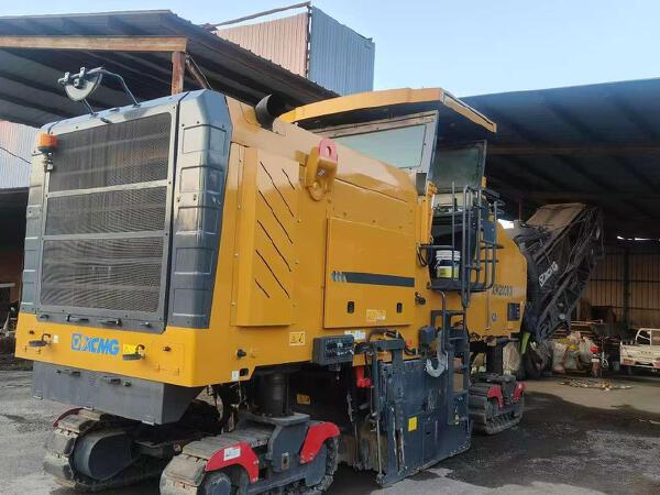 徐工XM200KII銑刨機