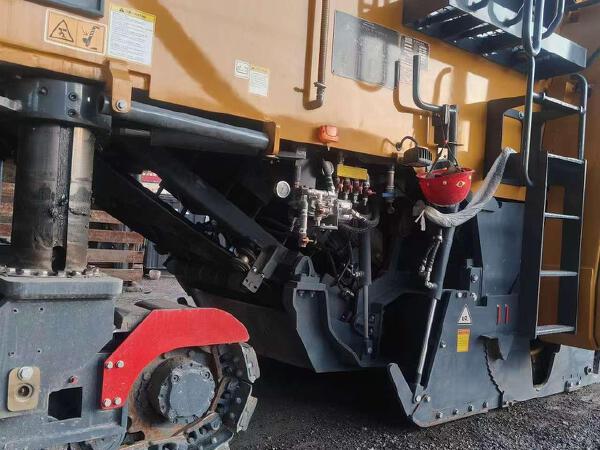 徐工XM200KII銑刨機