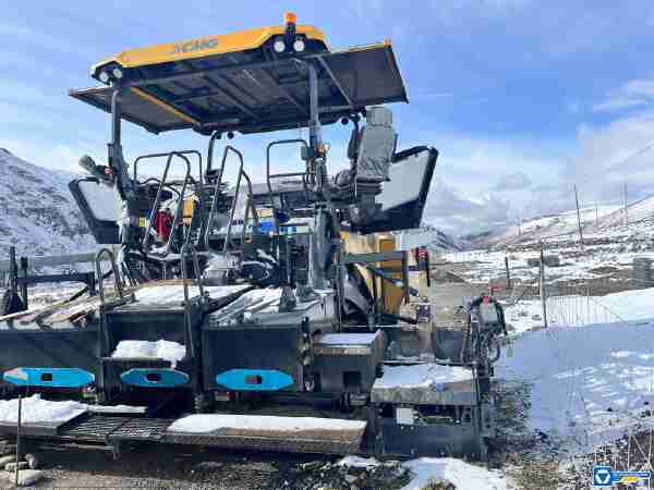 徐工RP905IV攤鋪機