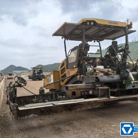 徐工RP905IV摊铺机