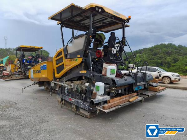 徐工RP905IV攤鋪機