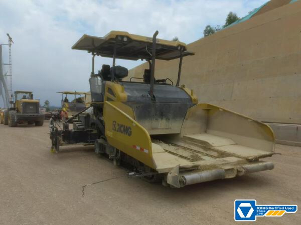 徐工RP905IV攤鋪機(jī)