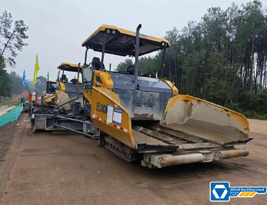 徐工RP955TIV摊铺机