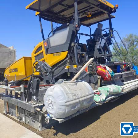 徐工RP955TIV摊铺机