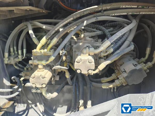 徐工RP955TIV攤鋪機