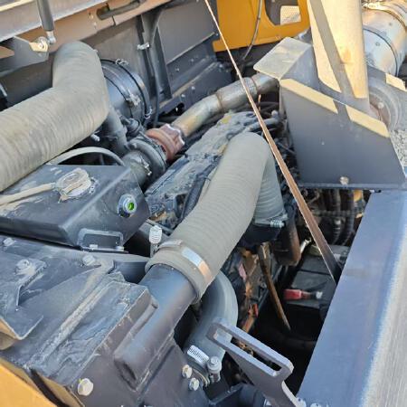 徐工RP955TIV摊铺机