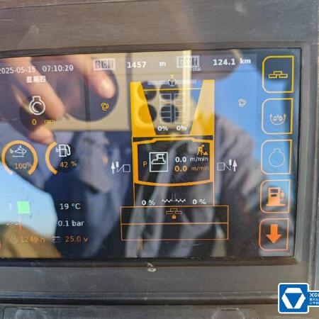 徐工RP955TIV摊铺机