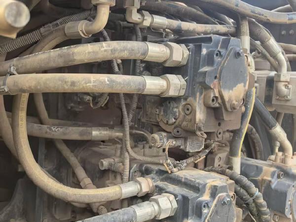 徐工RP1005T攤鋪機(jī)