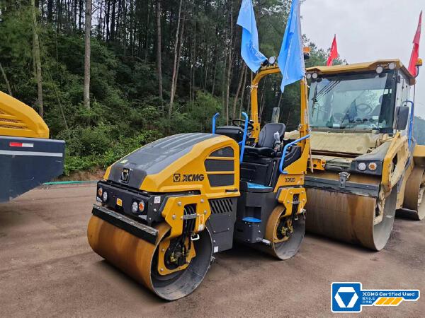 徐工XD120IV手扶式振動(dòng)壓路機(jī)