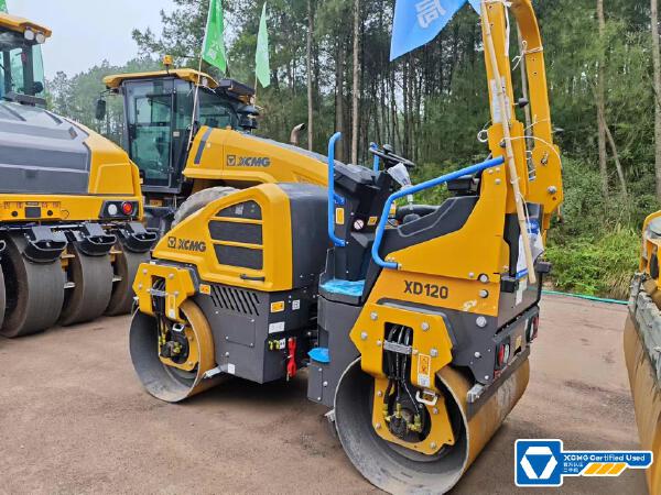 徐工XD120IV手扶式振動(dòng)壓路機(jī)