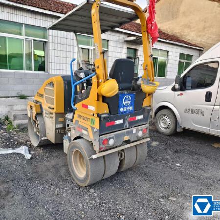 徐工XD120VTIV手扶式振动压路机