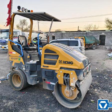 徐工XD120VTIV手扶式振动压路机