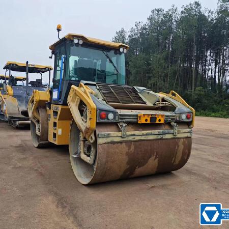 徐工XD135TIV双钢轮压路机