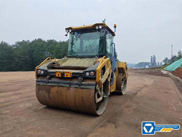 徐工XD135TIV雙鋼輪壓路機