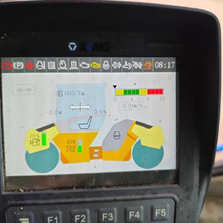 徐工XD135TIV双钢轮压路机