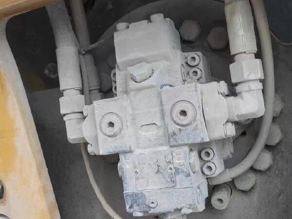 徐工XD135TIV雙鋼輪壓路機(jī)