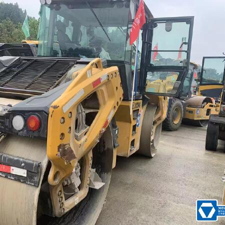 徐工XD135TIV双钢轮压路机