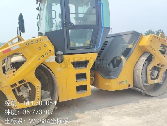 徐工XD135TIV雙鋼輪壓路機(jī)