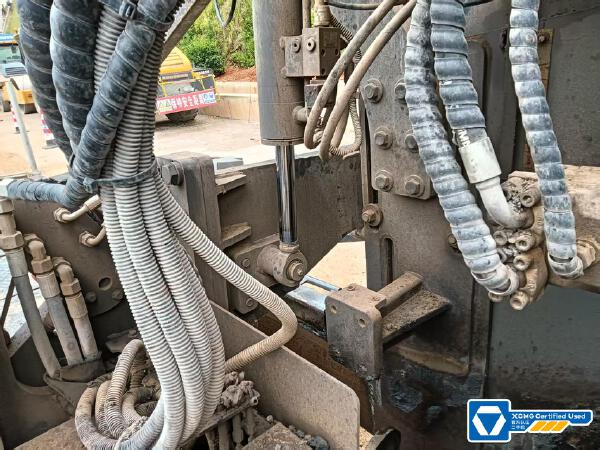 徐工RP1355T攤鋪機(jī)