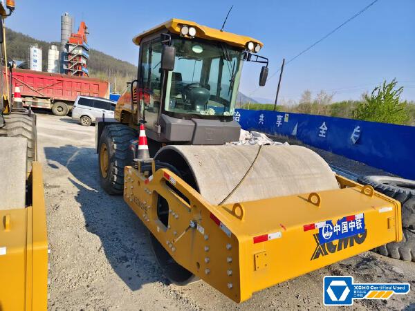 徐工XS265HSIV單鋼輪壓路機