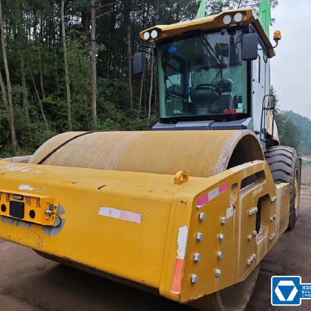徐工XS265JSIV单钢轮压路机