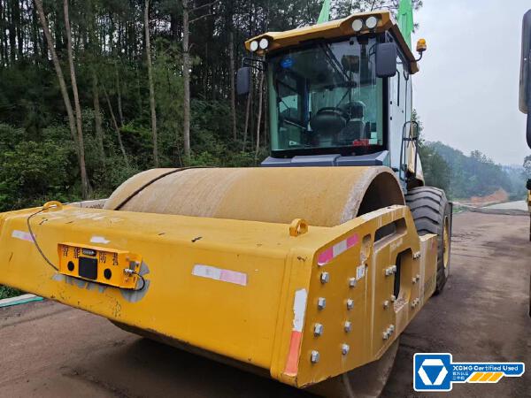 徐工XS265JSIV單鋼輪壓路機(jī)