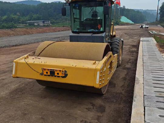 徐工XS265JSIV單鋼輪壓路機